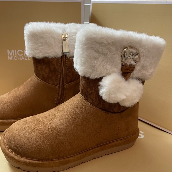 NWT Michael Kors Child Suede Boots - Picture 5 of 14